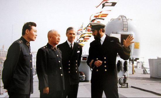 Former commander-in-chief of PLAN, Liu Huaqing (L2) (File photo)