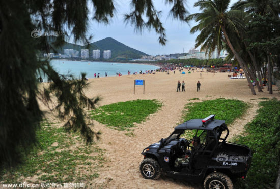 Armed police on beach patrol as Sanya cracks down on nude 