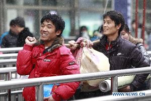 Happy passengers at Shanghai railway station