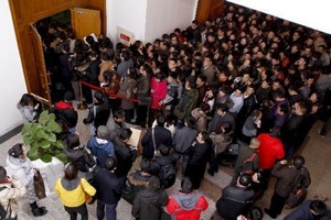 Journalists prepar for reporting annual session