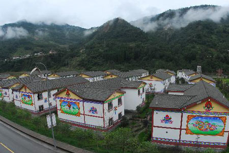 Survivors of Wenchuan earthquake resume daily life