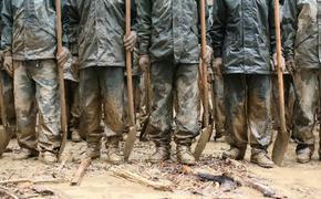 Floods kill 21 as emergency level raised