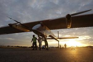 Solar Impulse arrives in Paris for air show debut
