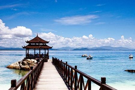 No. 1 bay under the sun in Hainan
