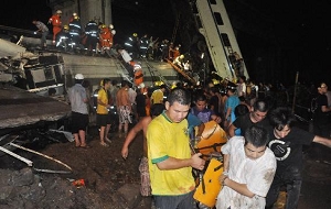 At least 35 dead in East China train crash