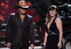 Jason Aldean and Kelly Clarkson