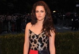 Kristen Stewart rocks high fashion without Pattinson