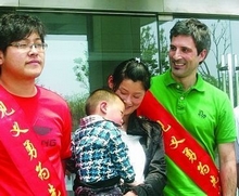 Spanish hiker who saves drowning boy awarded for heroic act