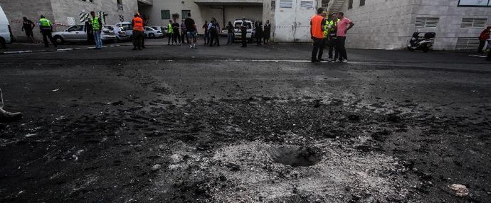 Palestinian rocket fire and Israeli airstrikes continue
